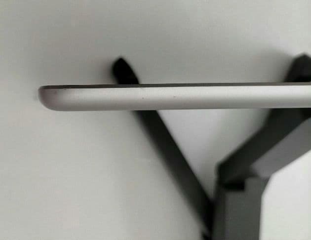 iPad 第6世代 32GB スペースグレー Wi-Fi+Cellular