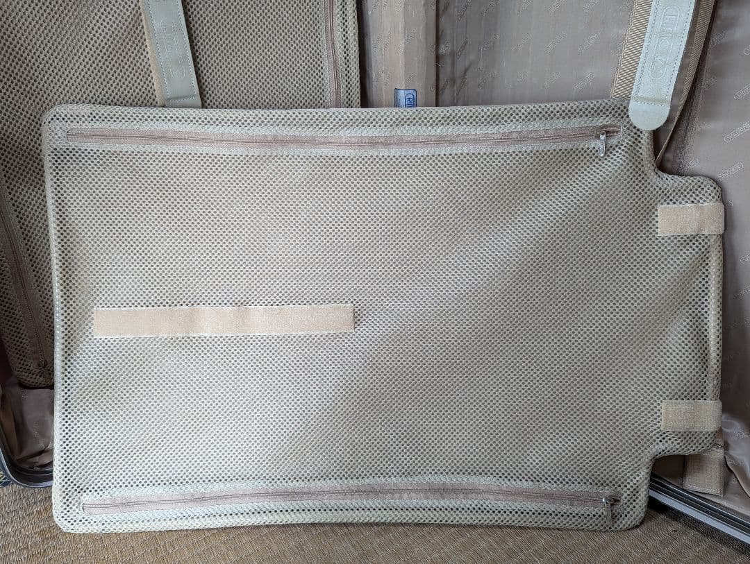 RIMOWA　73㍑　スーツケース　※ステッカー跡多数