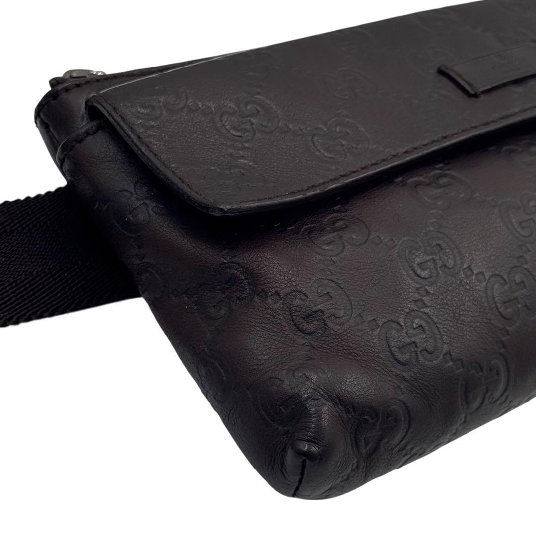 【美品】GUCCI グッチ　ボディバッグ　ウエストバッグ　GG　シマレザー