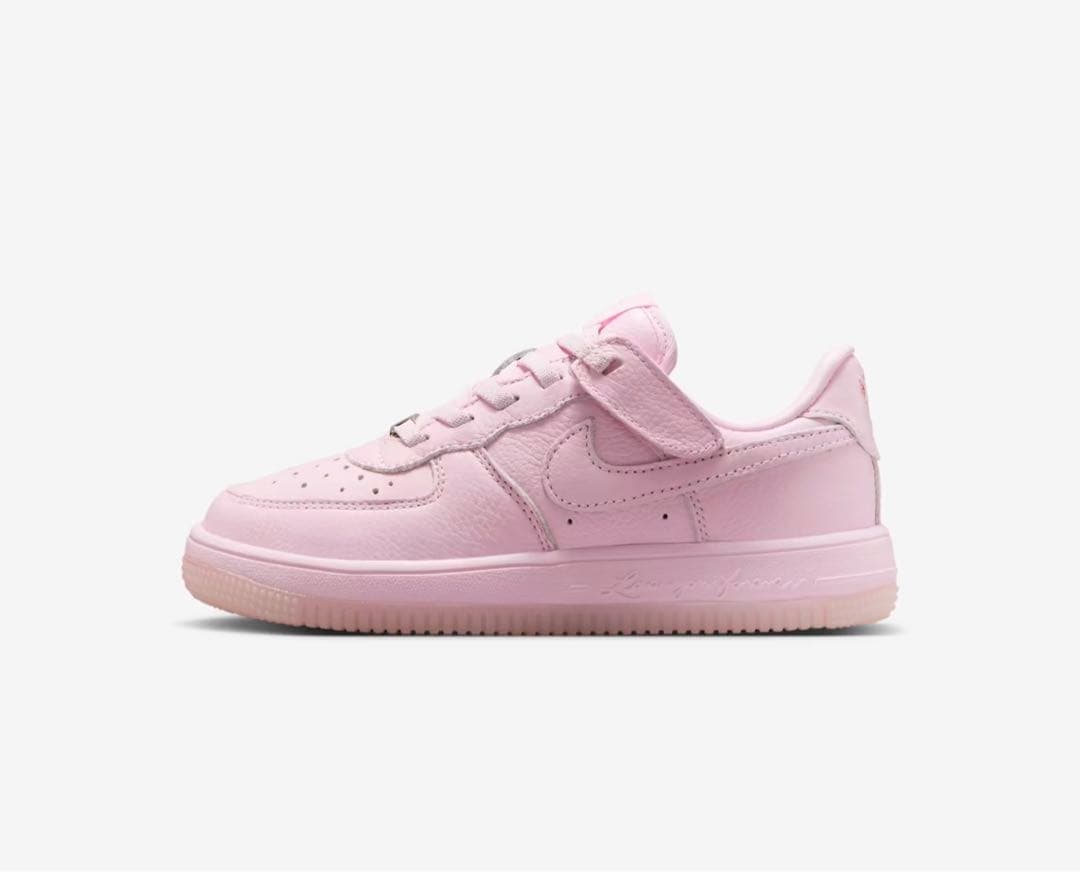 Nike noctaフォース1