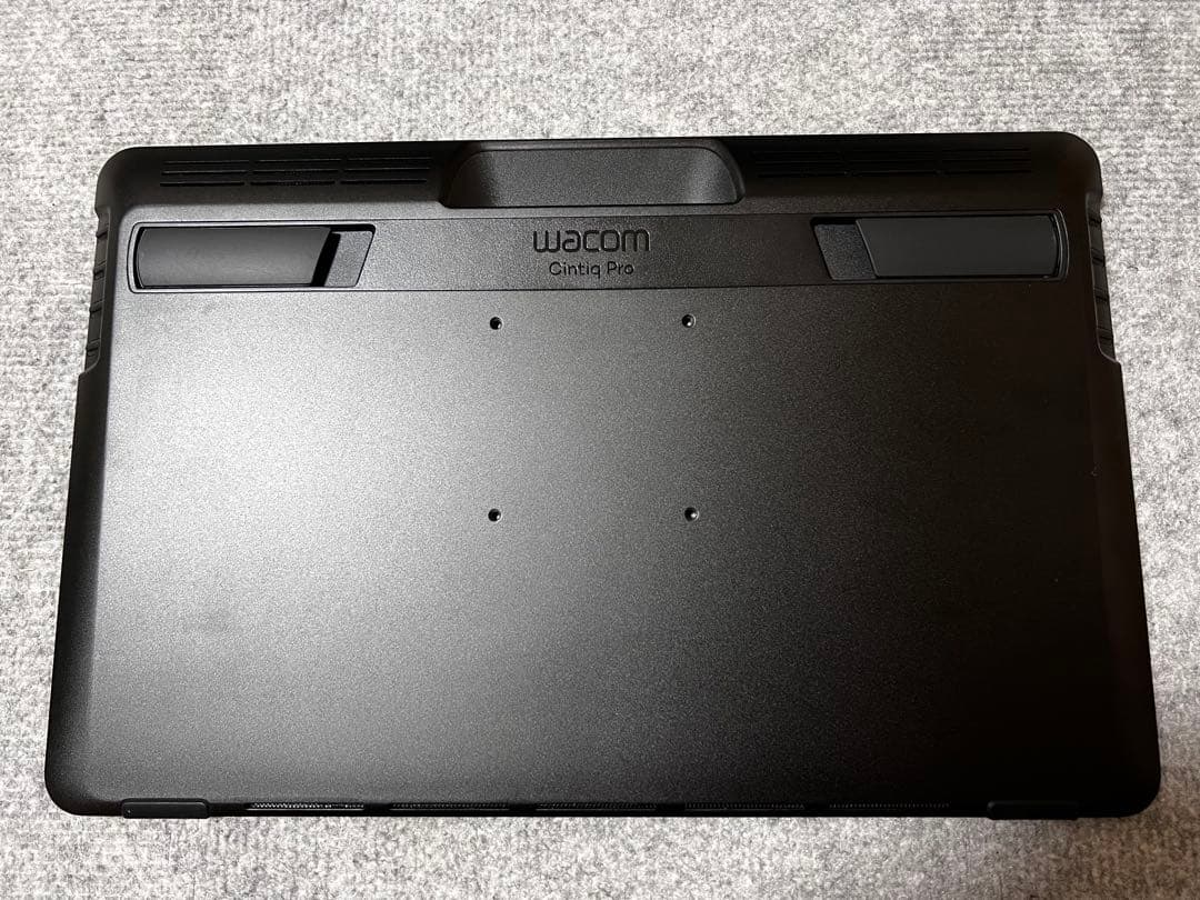 液タブ・ペンタブ Wacom Cintiq Pro 16 (2021)