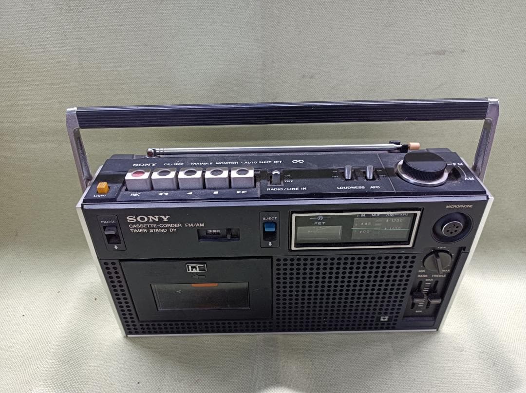 都《VQXQM》SONY　2BAND　ラジカセ　CF-1900　本体のみ