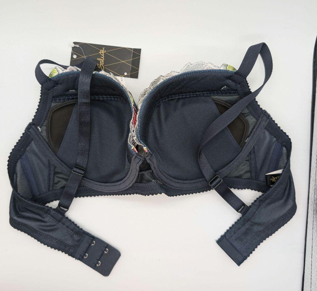 ★ワコール サルート F70×L ブラジャーショーツ 71G