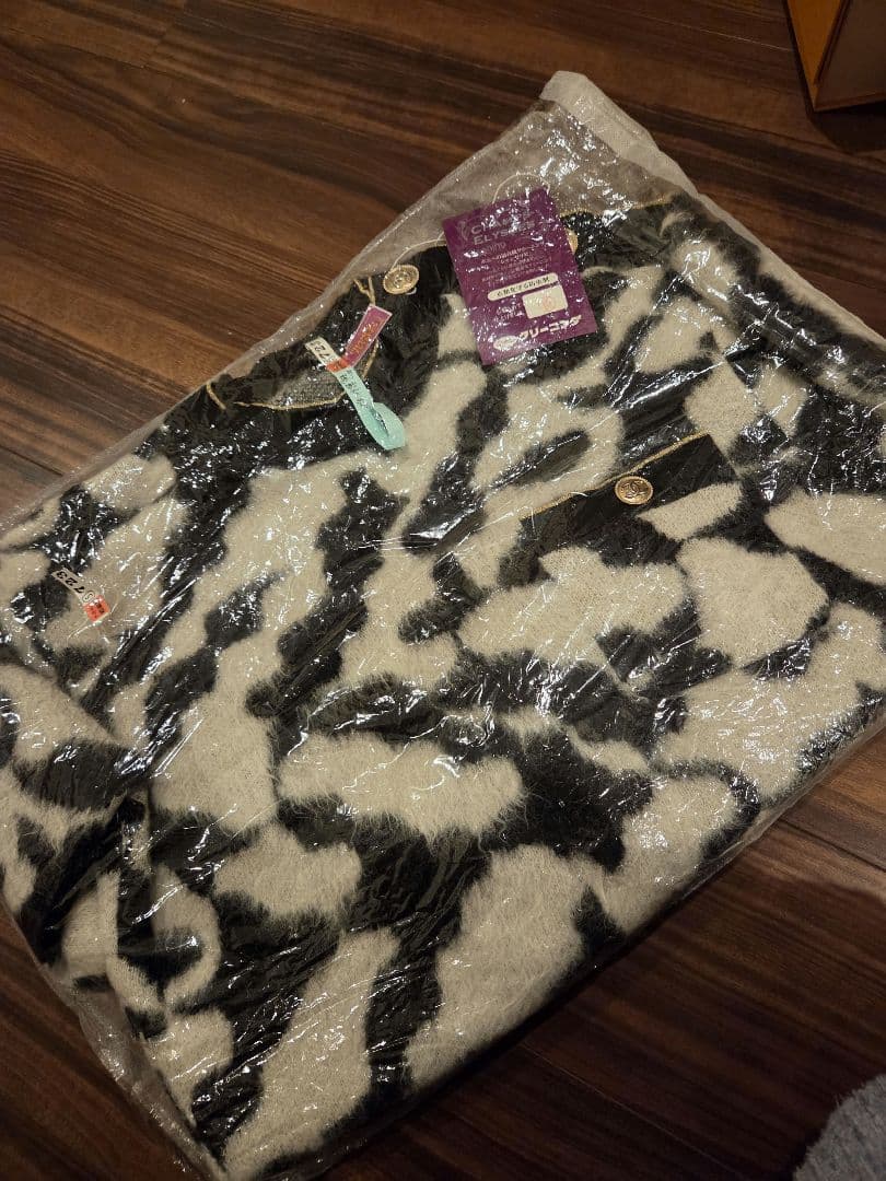 シャネル アルパカ ブラック ホワイト CCボタン セーター プルオーバー