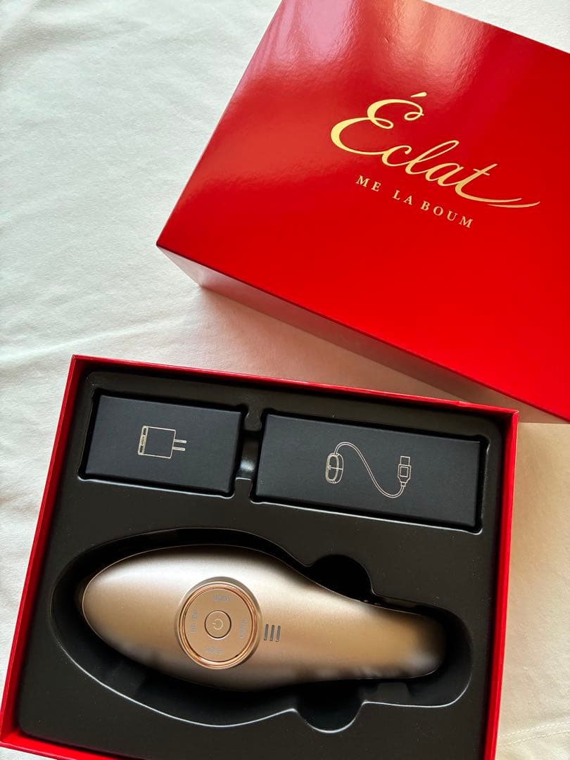 MEラボンエクラ　美顔器 冷却機能付き ゴールド