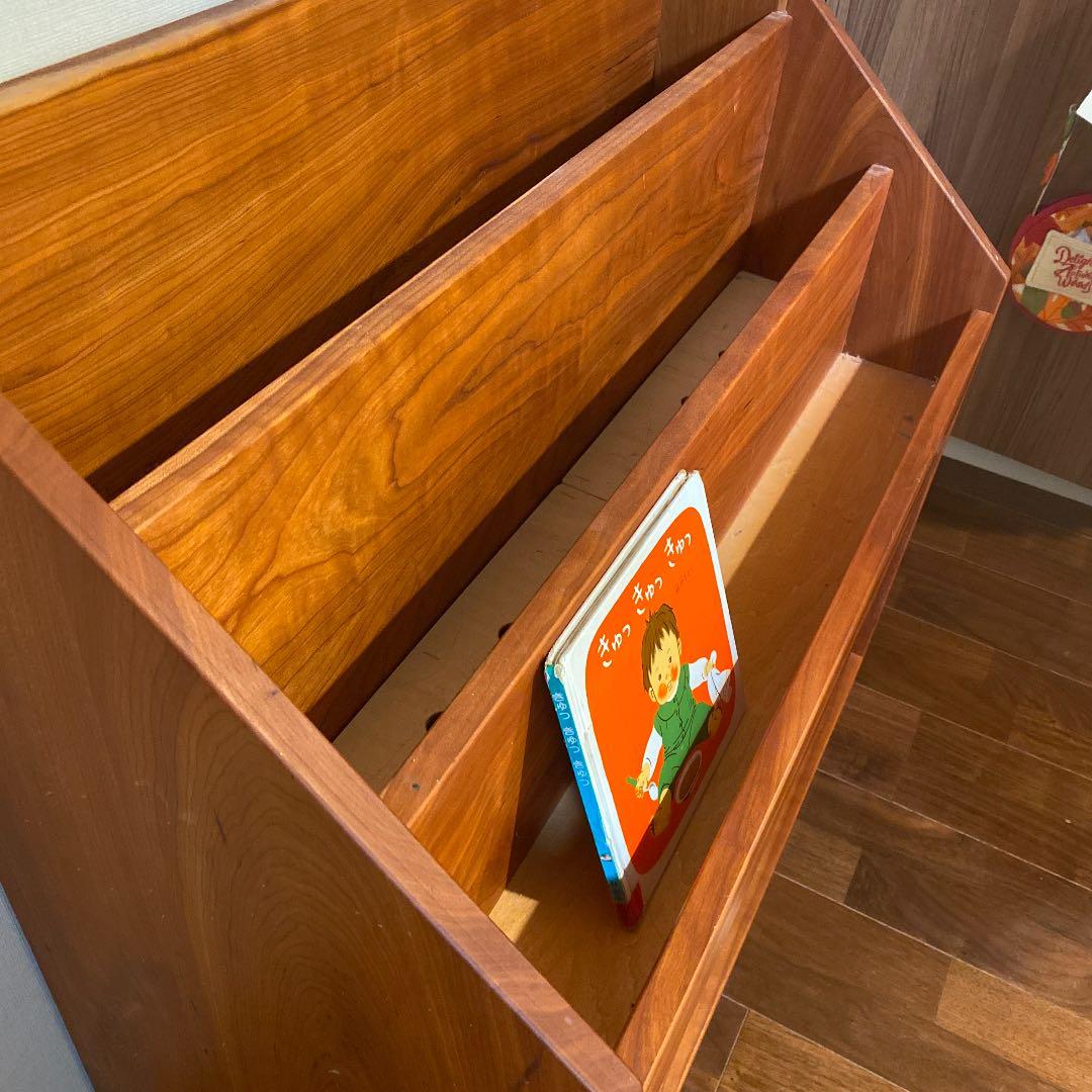 ブラックチェリー 無垢材　絵本　本棚