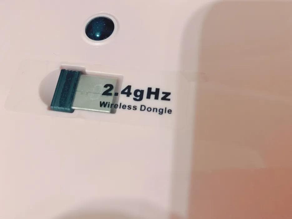 タイプライター風 キーボード ピンク