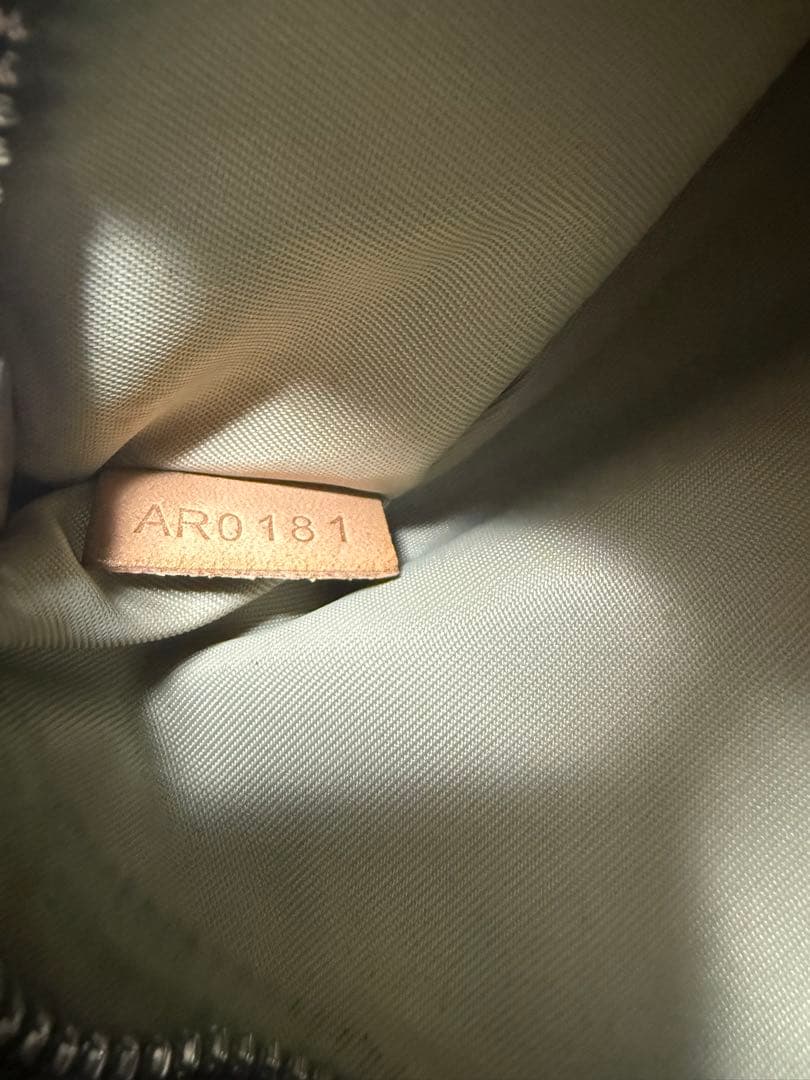 断*中様 LOUIS VUITTON ヴィトンボディバッグ ダミエジュアン アク