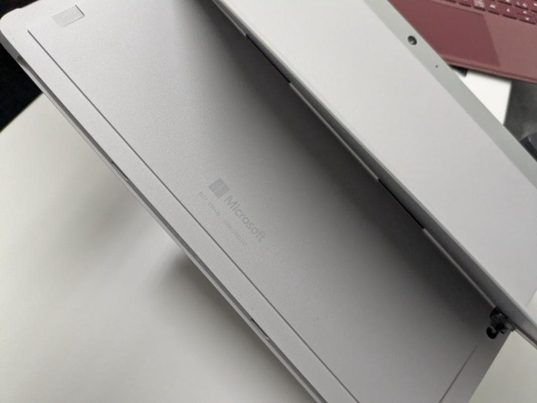 Surface Go2 core m3 WPSオフィス付 ほぼ未使用