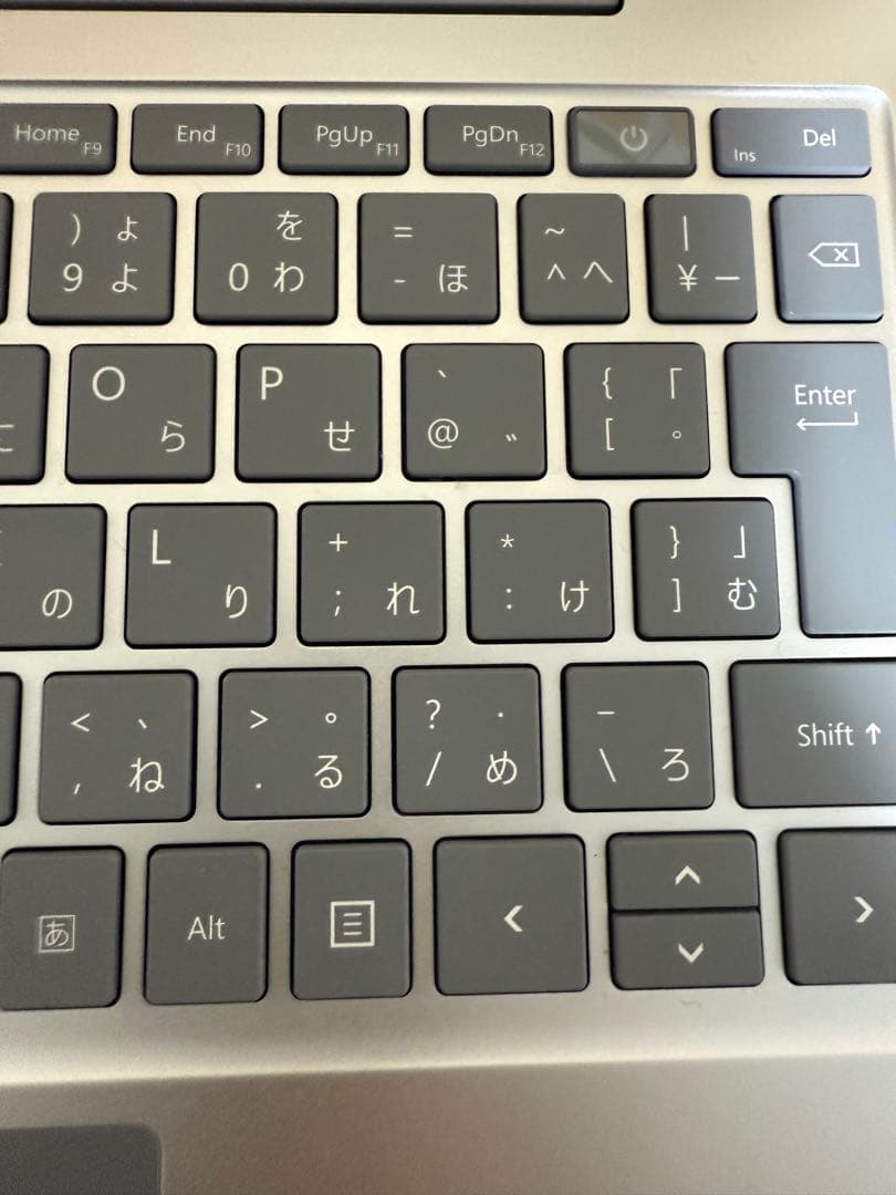 SurfaceLaptop Go2 8GB/128GB ノートPC