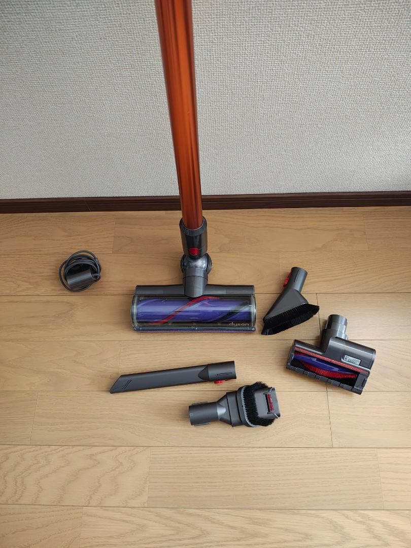 ダイソン★コードレス掃除機★V8★ＳV10★バッテリー新品と大差なし★2