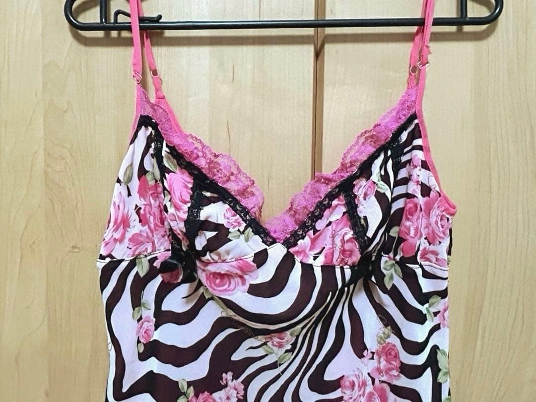 MA✽RS♡武藤静香ちゃん着用♡カタログ掲載♡ゼブラ薔薇柄キャミトップス♡ピンク