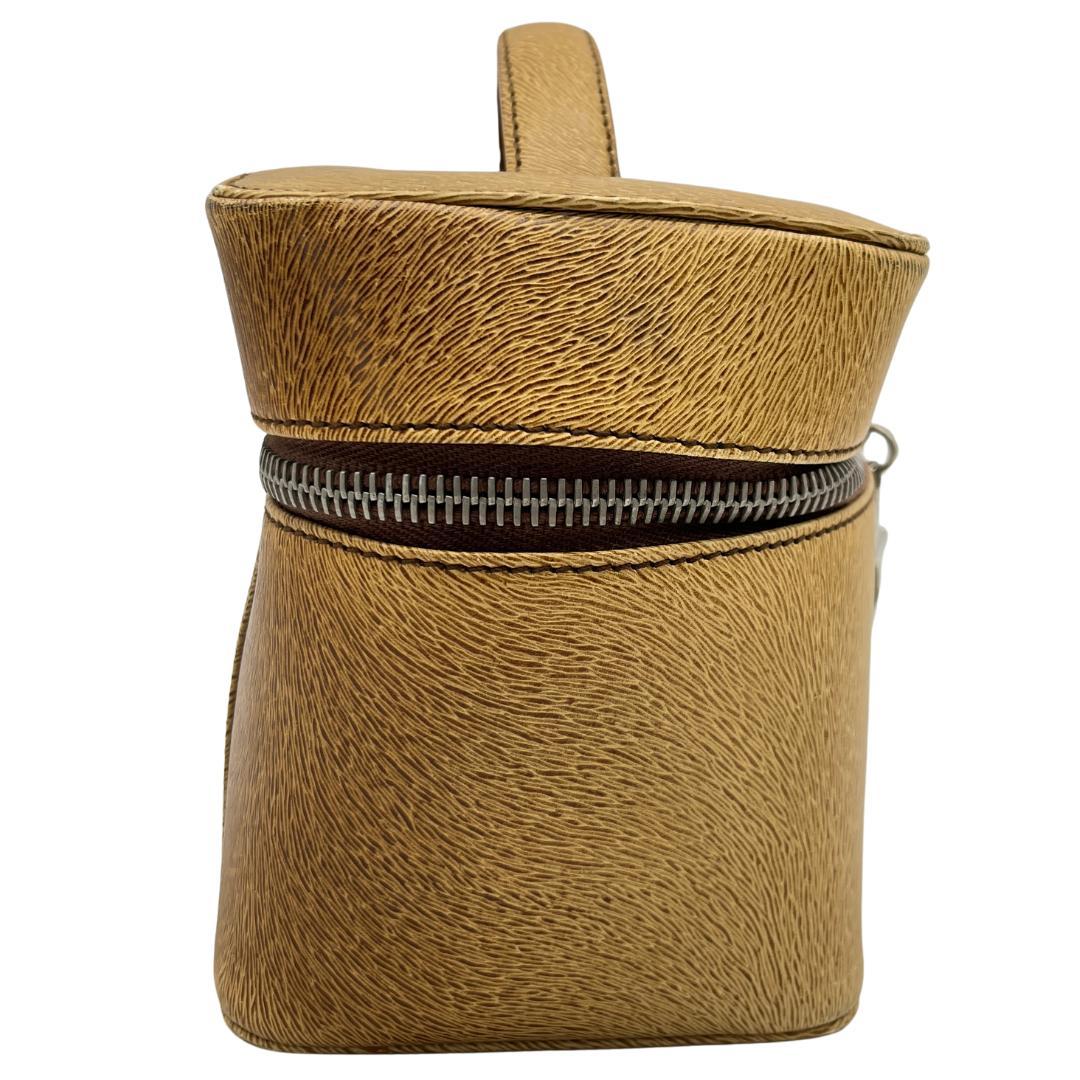 サルヴァトーレフェラガモ バニティバッグ ガンチーニ