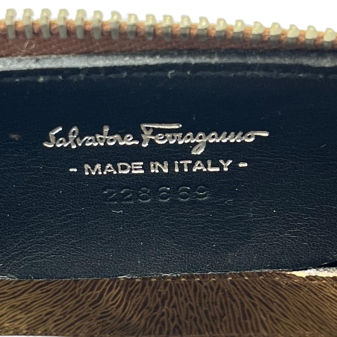 サルヴァトーレフェラガモ バニティバッグ ガンチーニ
