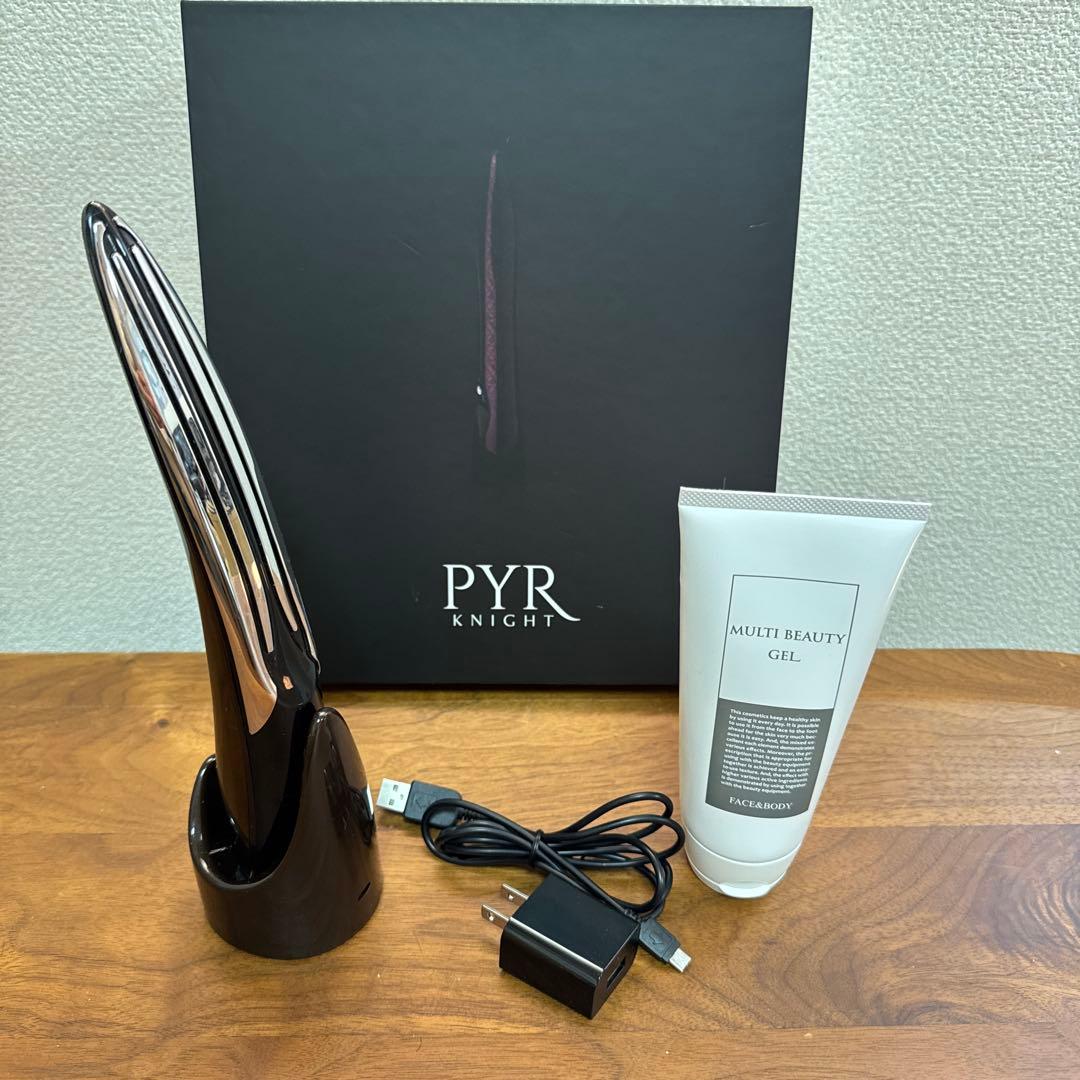 PYR KNIGHT パイラナイト