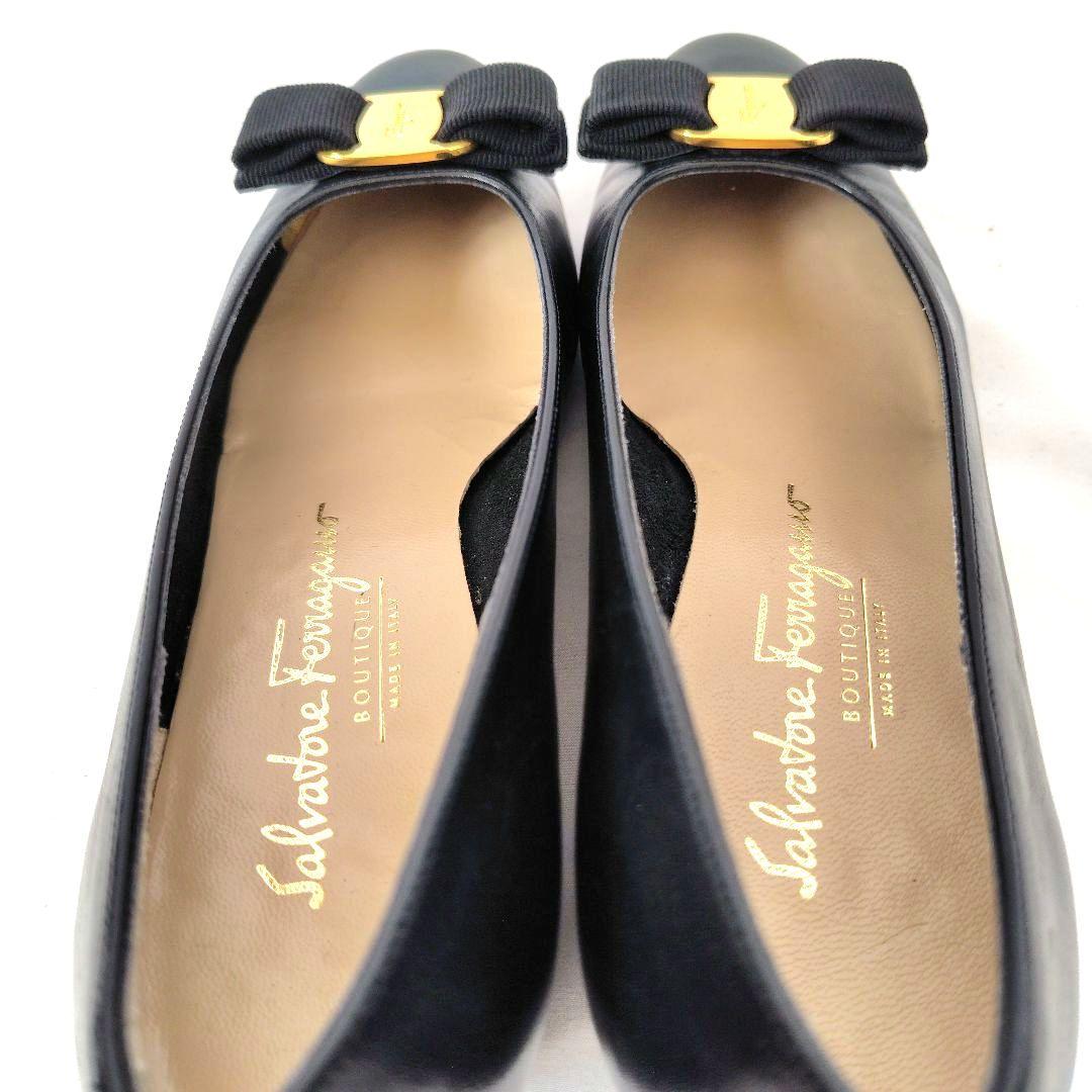 ✨️腕利き職人のリペア済✨️美品❤箱付【フェラガモ】 ヴァラ パンプス 黒6.5
