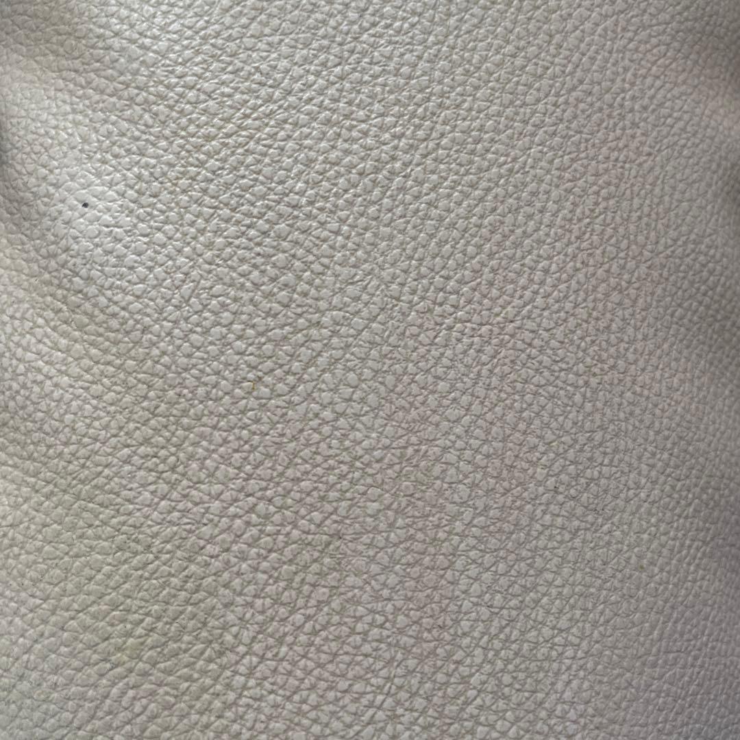 ✴️タイムセールお値下げ✴️2人掛けソファ　オフホワイト