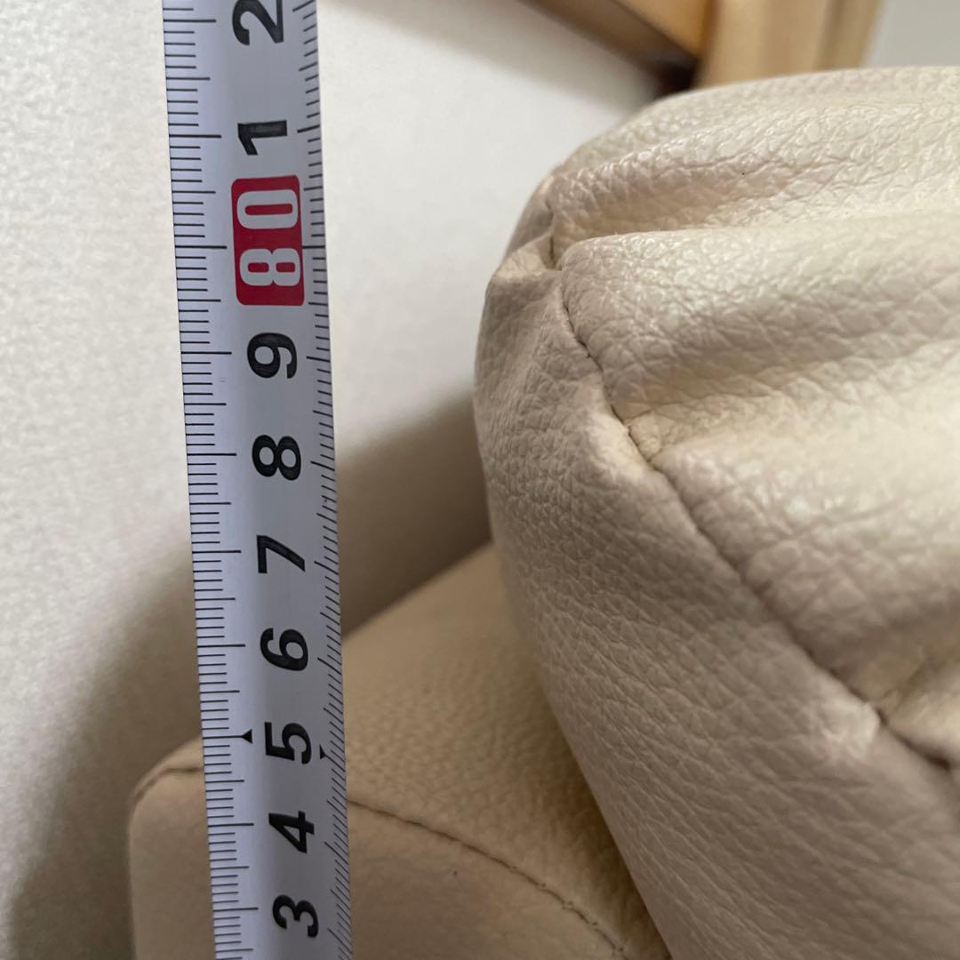 ✴️タイムセールお値下げ✴️2人掛けソファ　オフホワイト