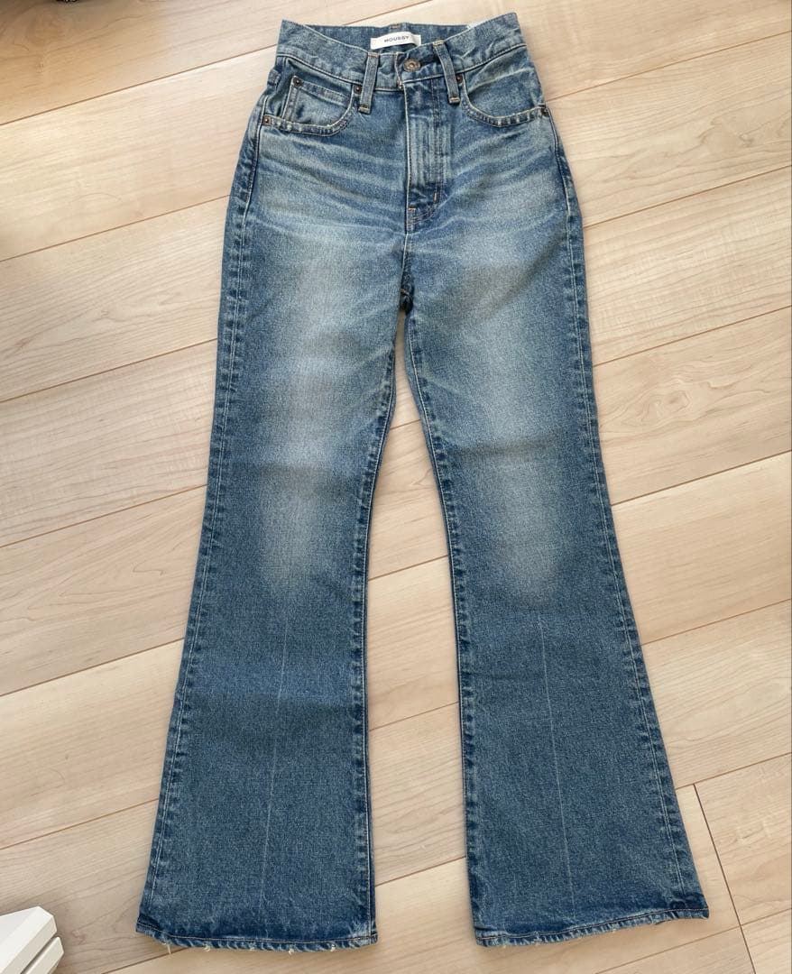 moussy mvs flare 22インチ