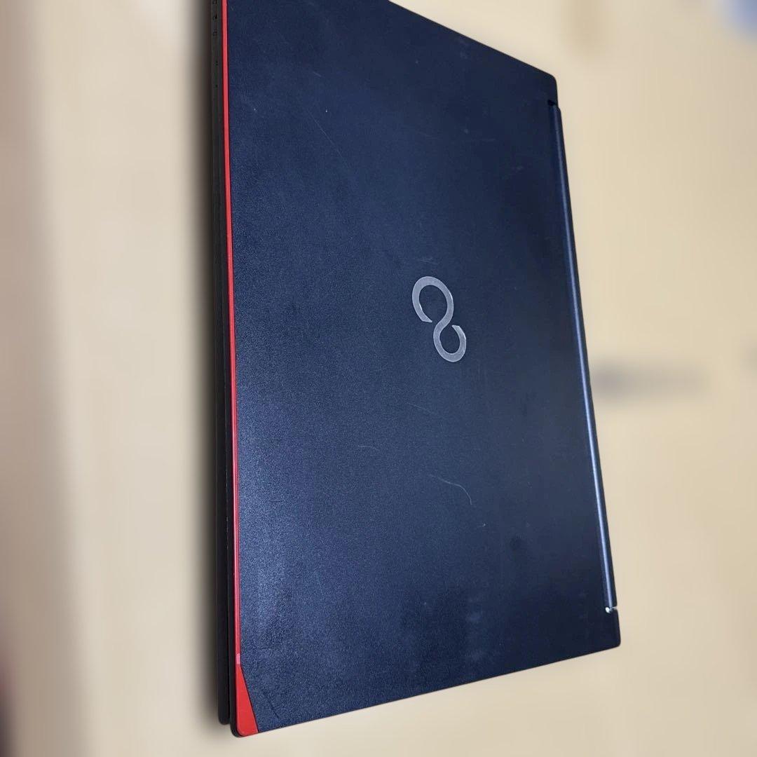 Windowsノート本体 FUJITSULIFEBOOK A576/PX (Core i5-6300U