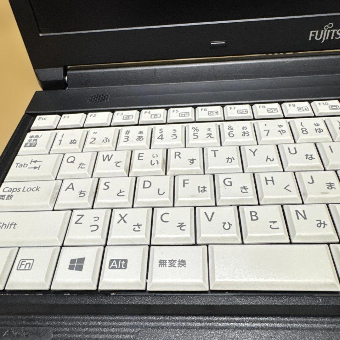 Windowsノート本体 FUJITSULIFEBOOK A576/PX (Core i5-6300U