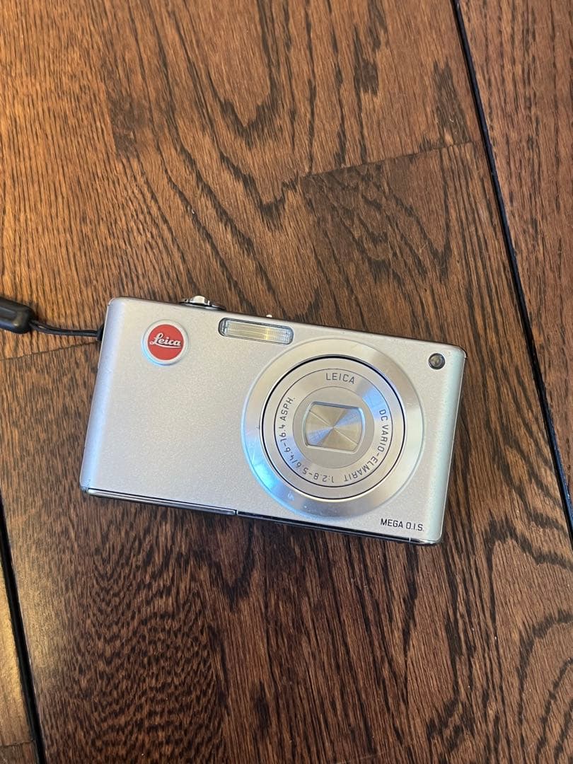 LEICA C-LUX2 : コンパクトデジタルカメラ 本体と充電器付き