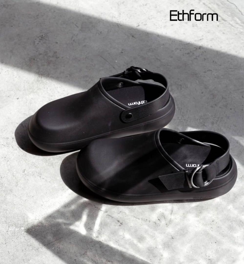 EthForm ブラック クロッグサンダル　TERRE