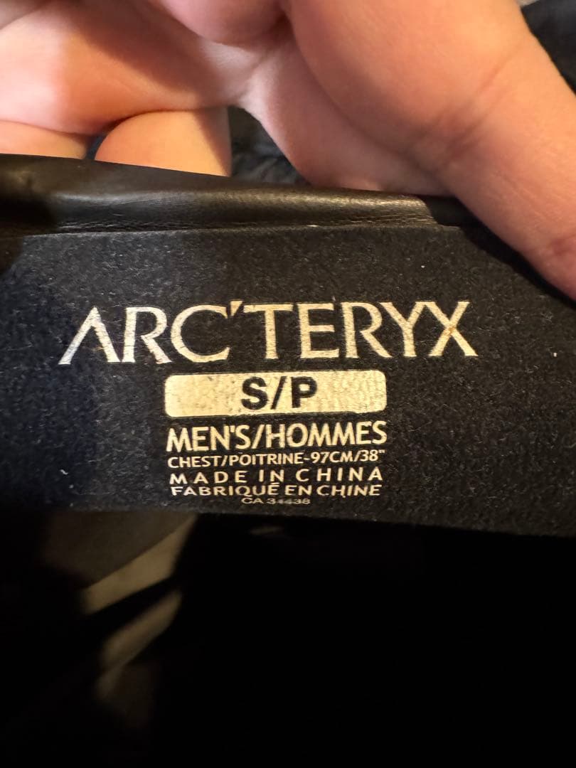 ARC'TERYX ブラック マウンテンパーカー