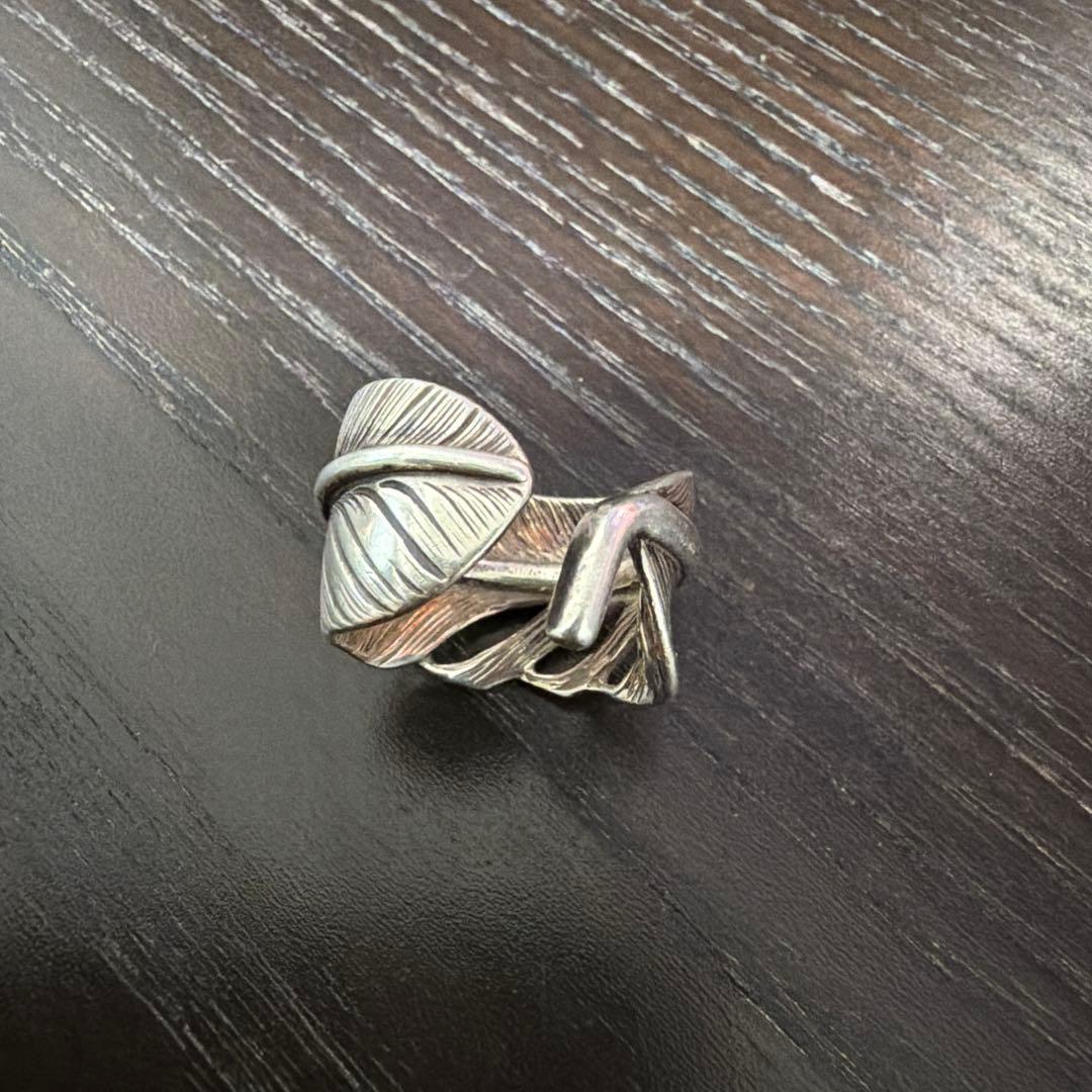 ウイングロックフェザーリング