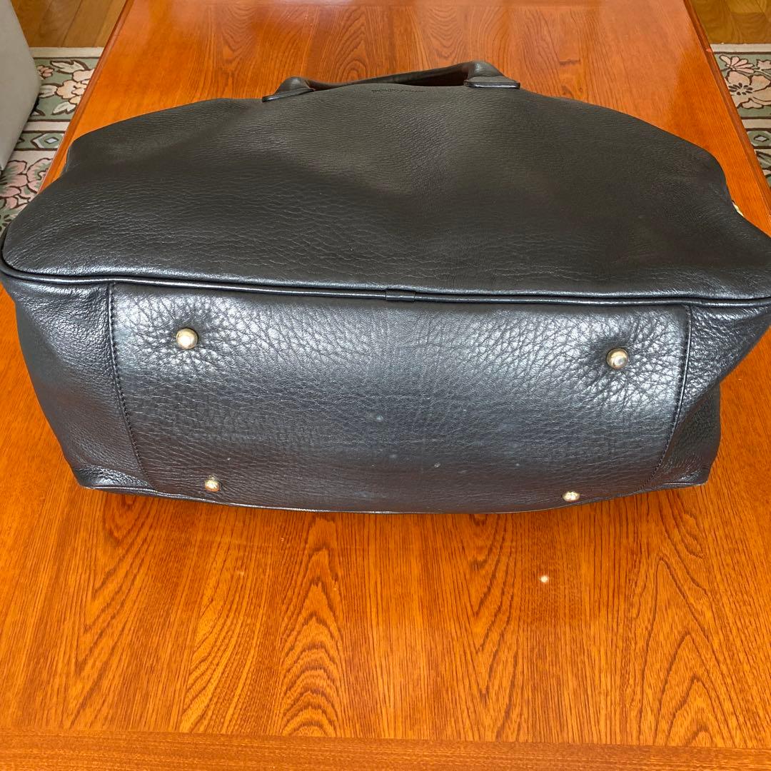 Giorgio Armani ブラックレザートートバッグ（ディアスキン）