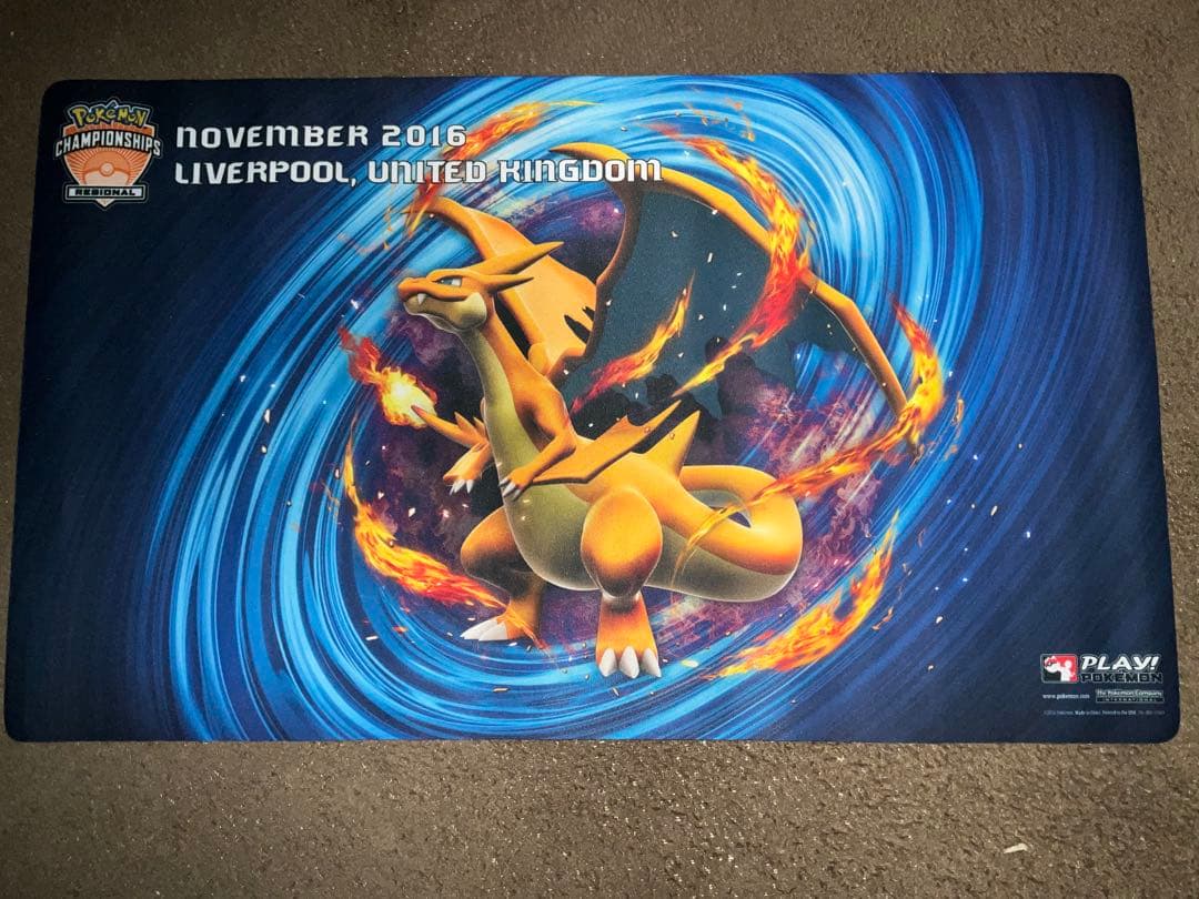 【美品】ポケモンカード　メガリザードンY プレイマット　海外　2016