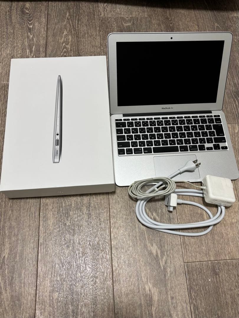 Apple MacBook Air 11インチ 2013