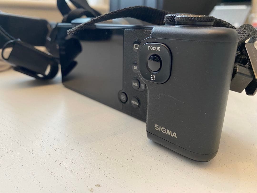 SIGMA dp0quattro LCD viewfinder付き　動作確認済み