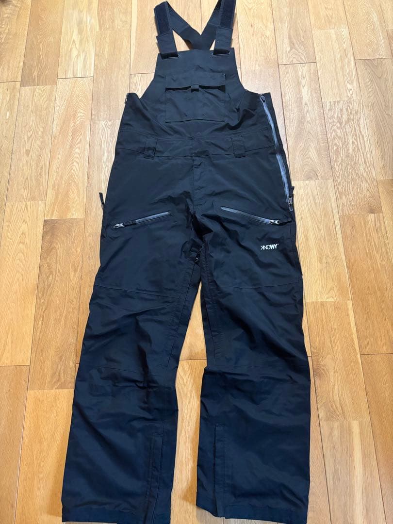 《値下げしました》　KNOWY 2023-2024 上下セット