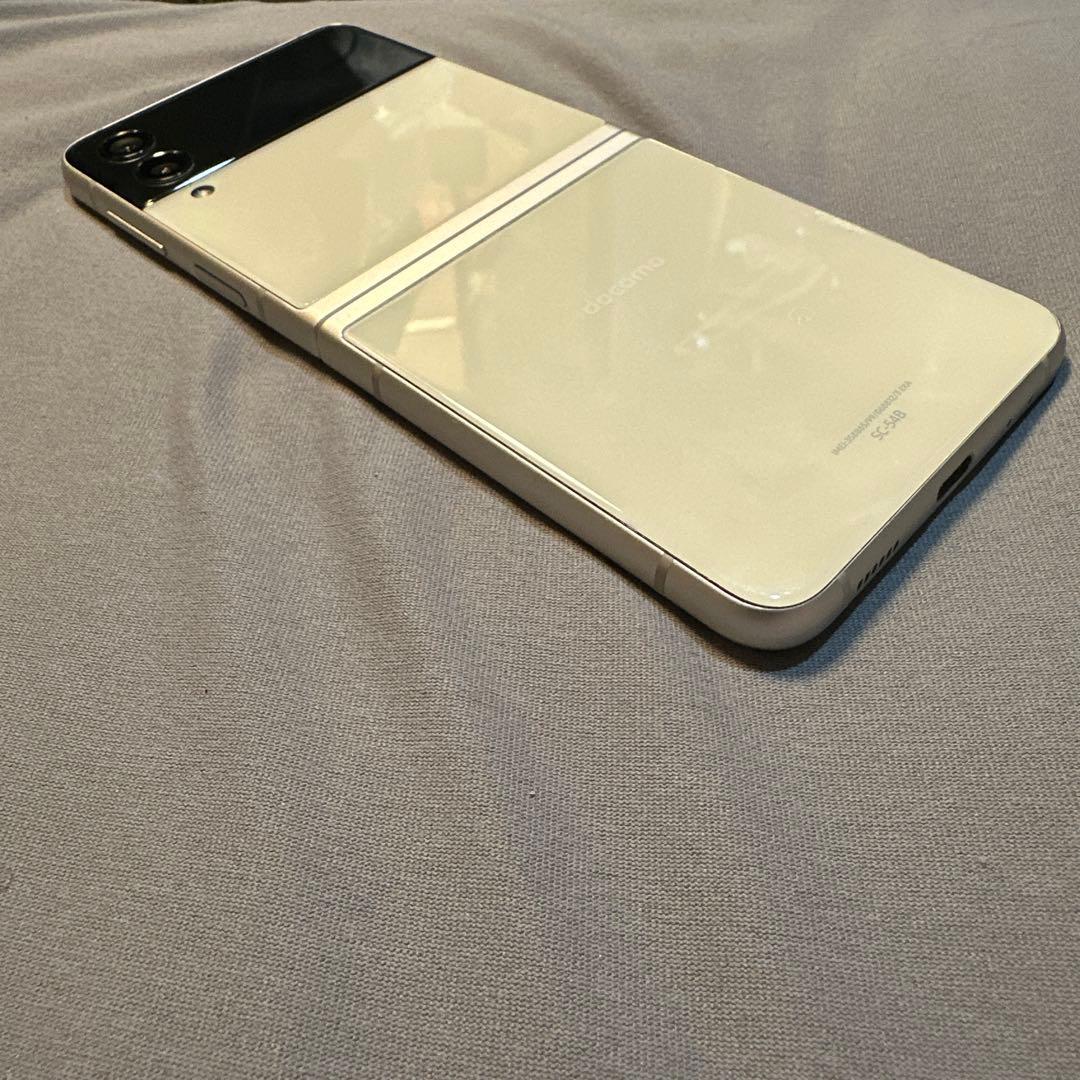 Galaxy Z Flip3 SC-54B 128GB SiMフリー ジャンク