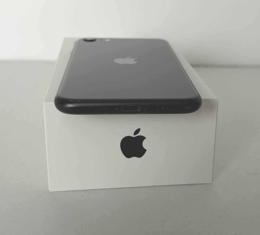 Apple iPhone SE (第2世代) 3台セット