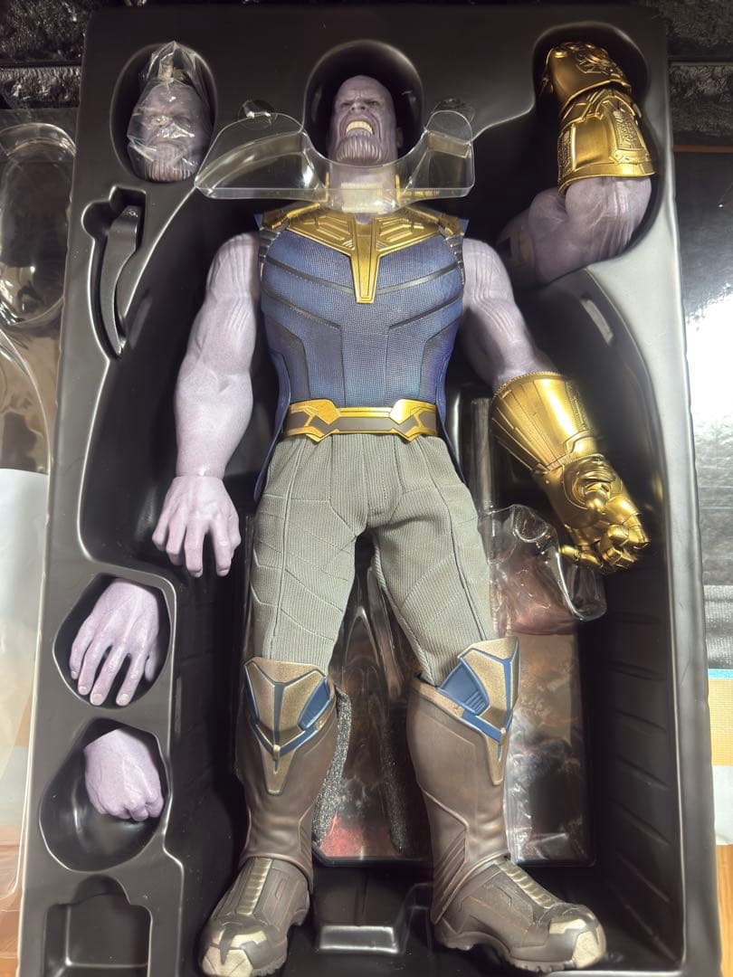 ひ*き様 hottoys 3体セット　（ヴェノムプール、ハーレイクイン、サノス）