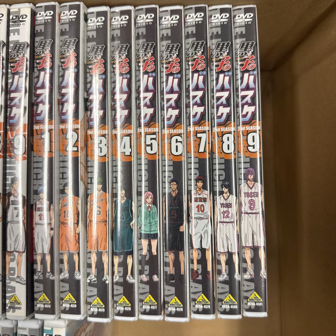 期間限定価格　黒子のバスケ 全巻セット+ファン　全部で28巻　シーズン1.2.3