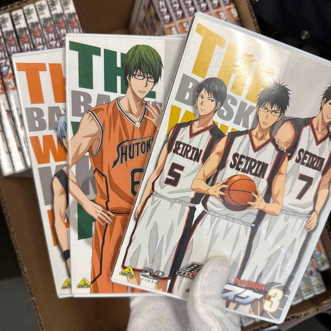 期間限定価格　黒子のバスケ 全巻セット+ファン　全部で28巻　シーズン1.2.3