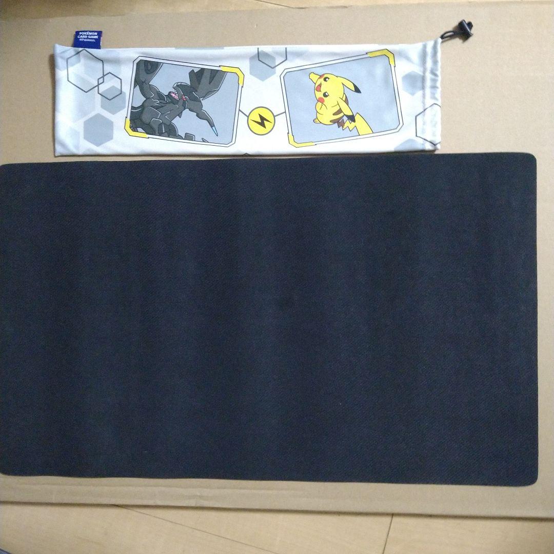 ポケモンカード ピカチュウ＆ゼクロム プレイマット