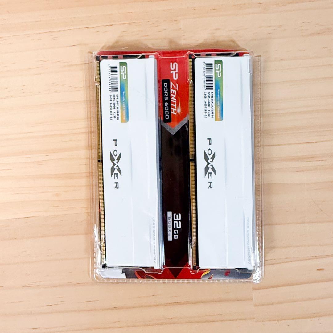 ほぼ新品SiliconPowerDDR56000MHz 32GB（16GB×2）