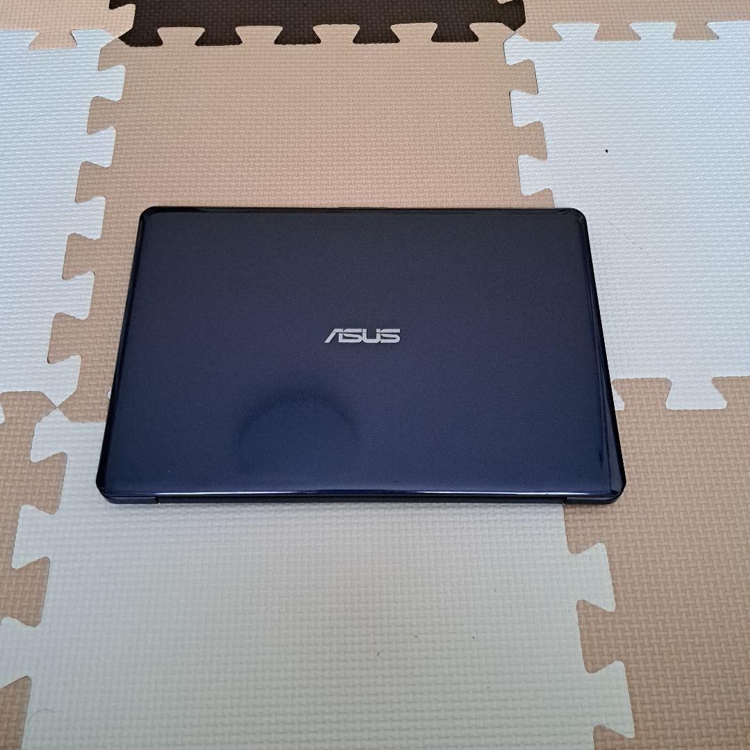 ASUS　ノートパソコン