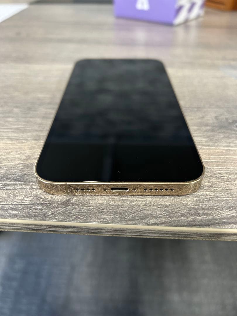 Apple iPhone 13 Pro Max 本体 ゴールド