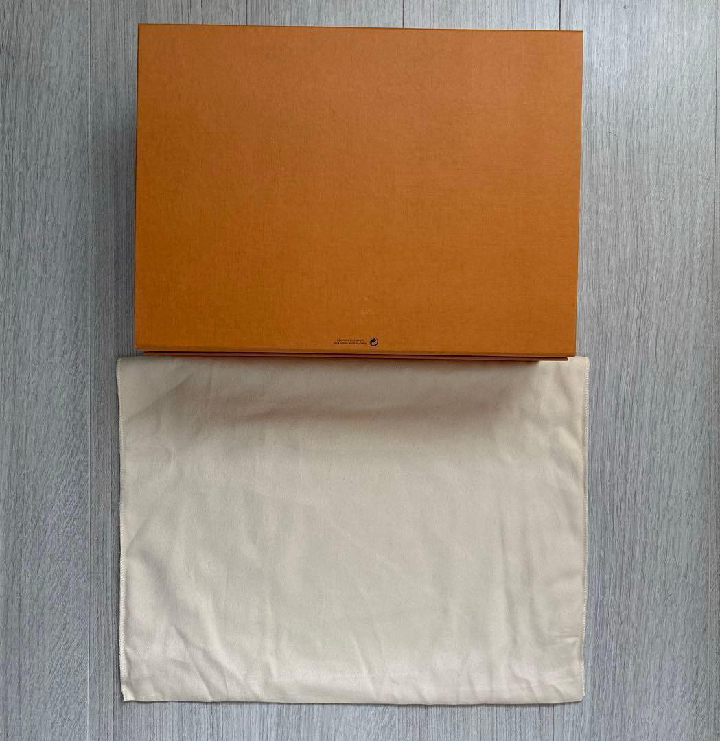 ルイヴィトン　タイガラマ アウトドア メッセンジャー　ショルダーバッグ