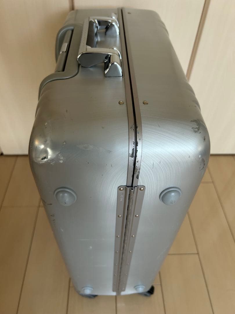 ZERO HALLIBURTON ゼロハリバートン 4輪大型スーツケース