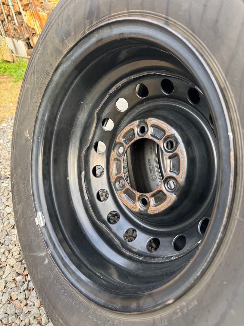 ハイエース純正　ブリヂストン 15インチ タイヤ・ホイール４本セット