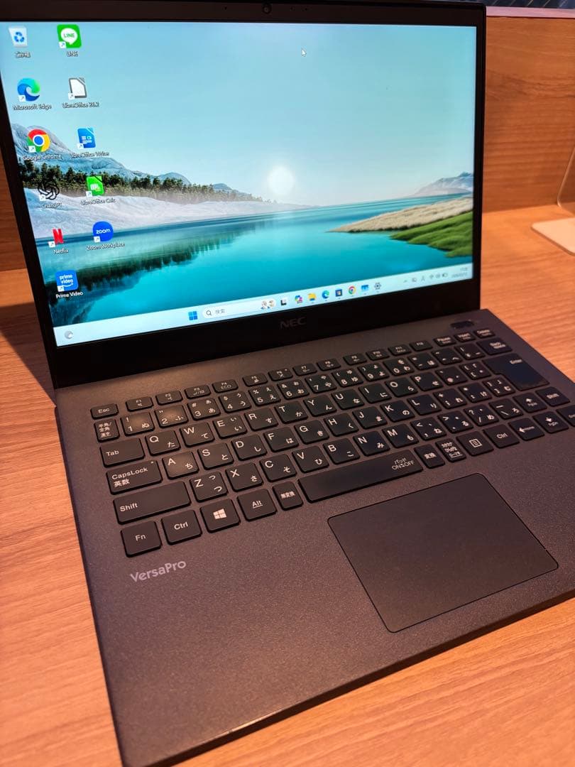 【極美品】NEC VersaPro corei5第八世代 SSD256G