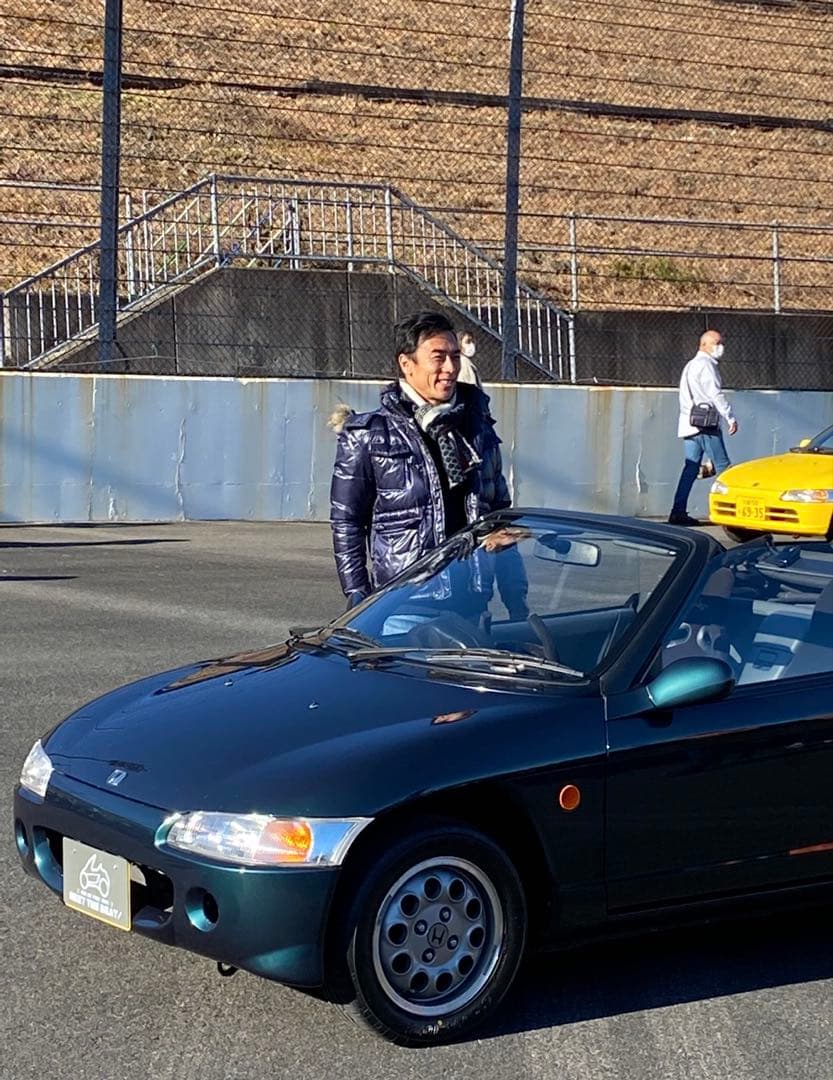 佐藤琢磨仕様　レザー ステアリング