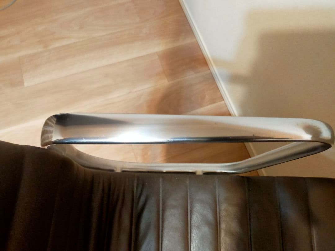 ハーマンミラー_イームズ ヴィンテージアルミナ ムグループ マネージメントチェア