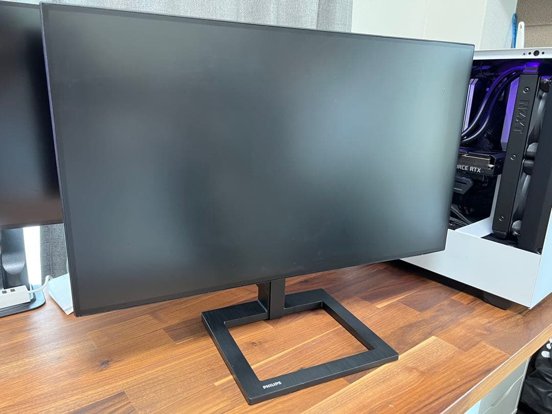 PHILIPS 272E2F/11 27インチ4辺フレームレスモニター 1